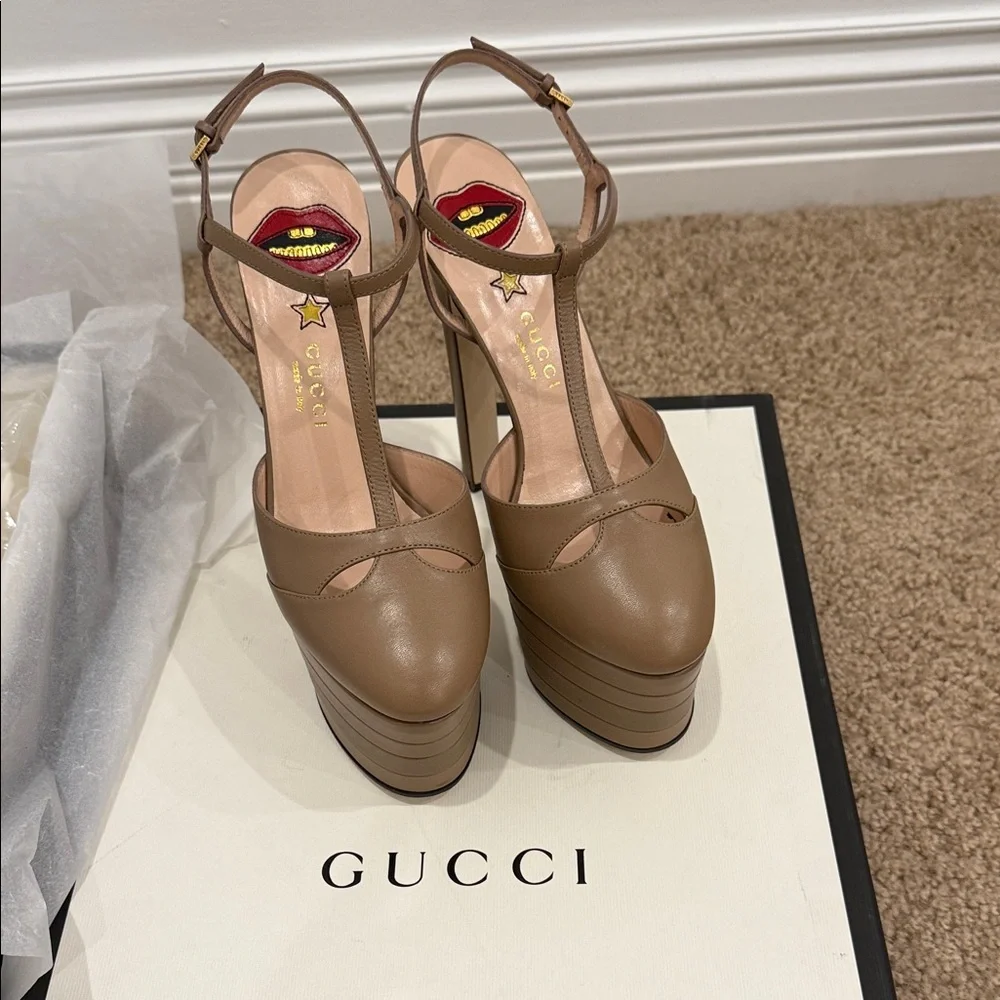 Gucci Taupe Leather Heels Size EU 37.5 Excellent Condition With Box
